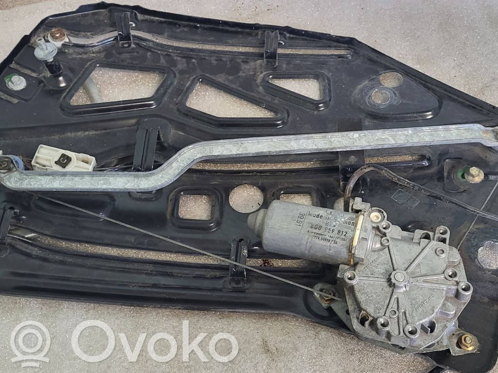 Audi Cabriolet B3 8G Takaoven ikkunan nostomoottori 