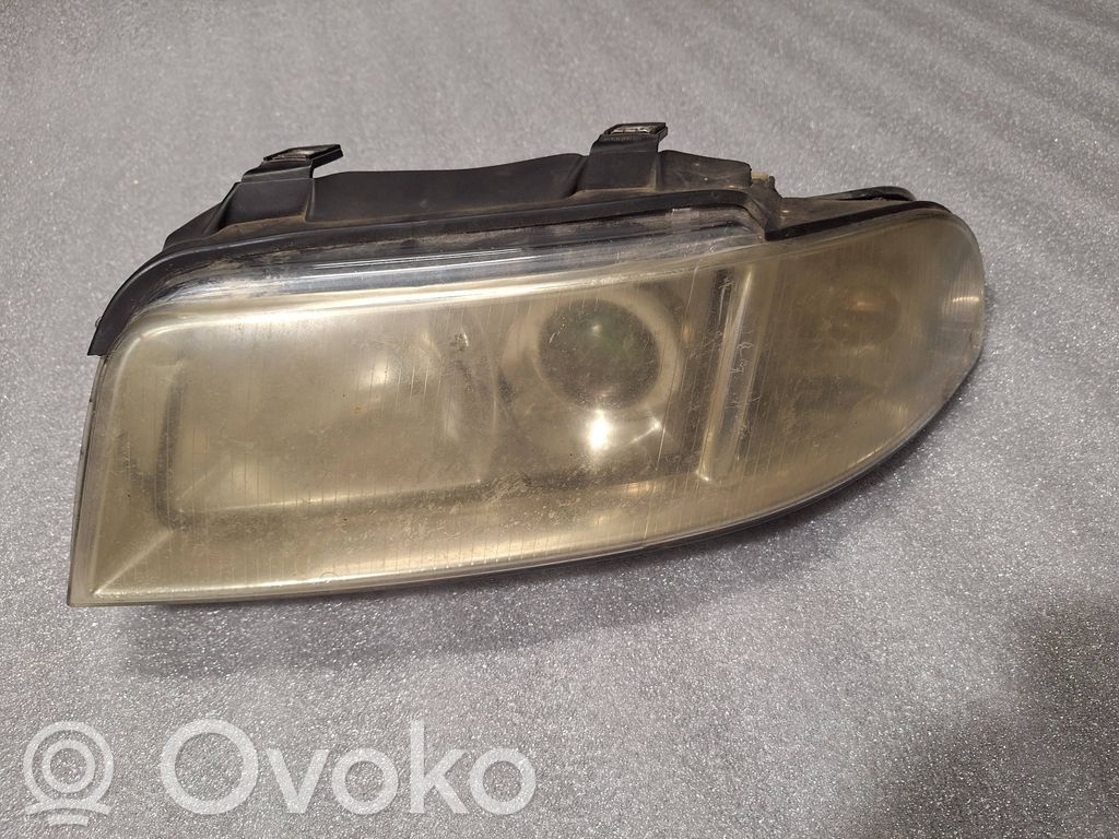 Audi A4 S4 B5 8D Headlight/headlamp 