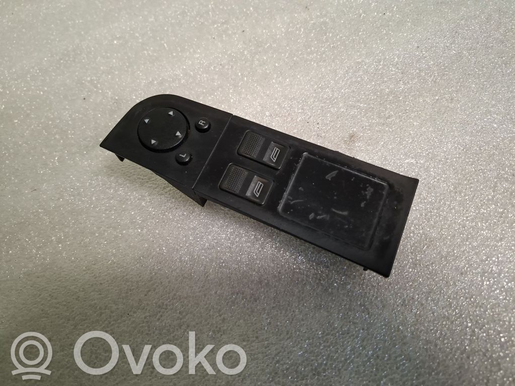 Audi 80 90 S2 B4 Electric window control switch 