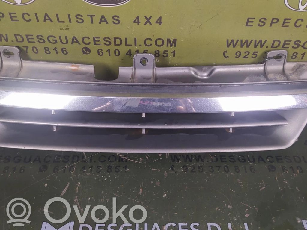 Opel Omega B1 Etusäleikkö 