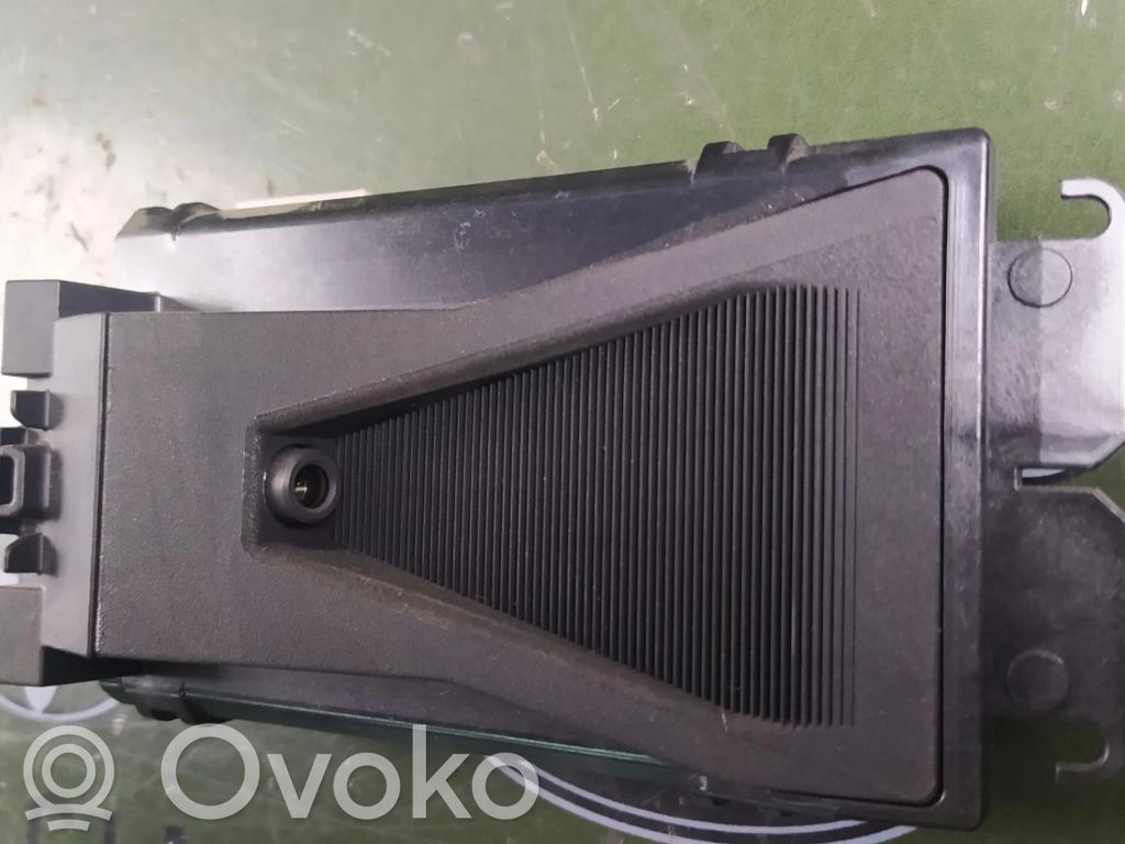 Engine control unit/module   31445488