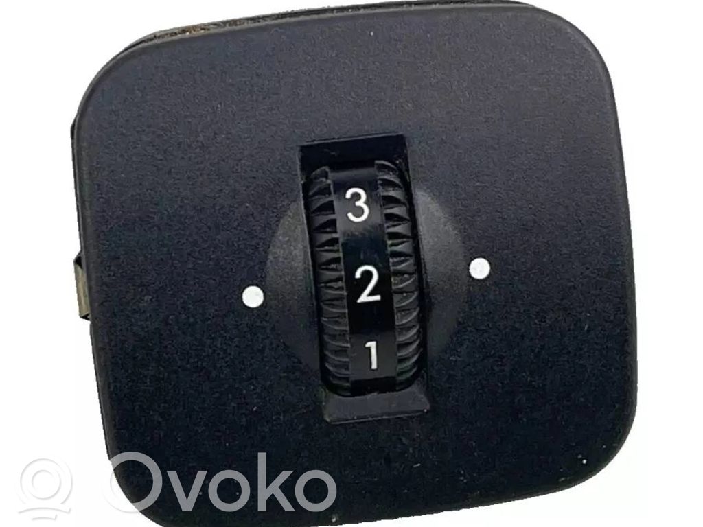 Mercedes-Benz S W220 Seat control switch 