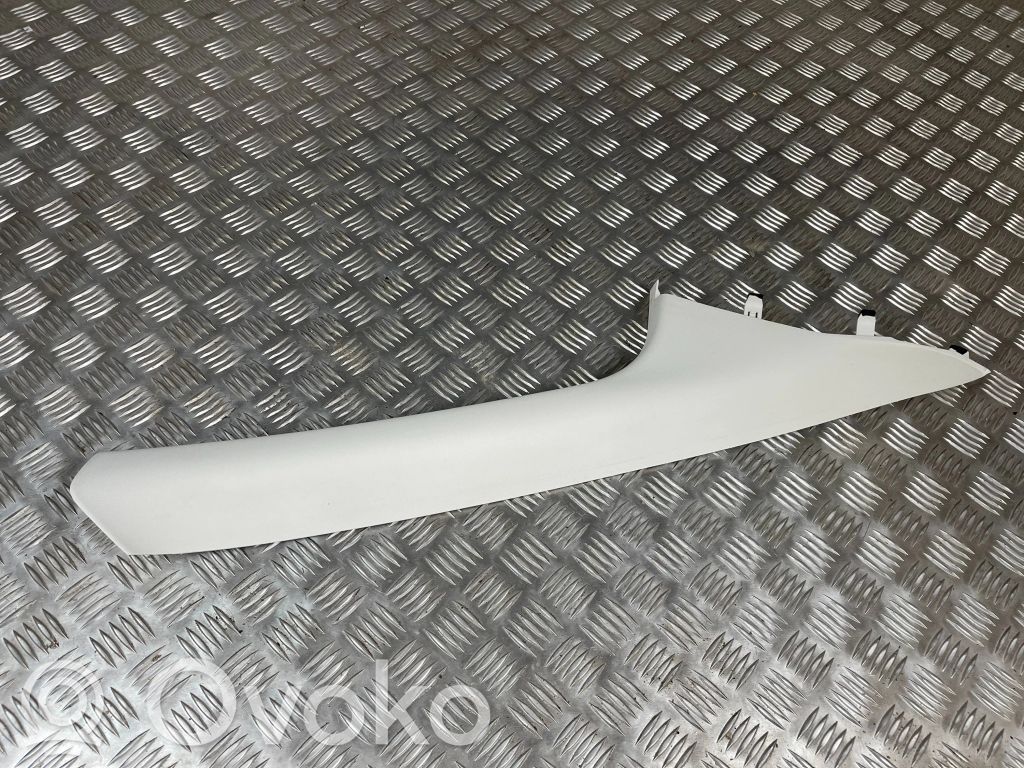 Ford Focus Kita salono detalė 