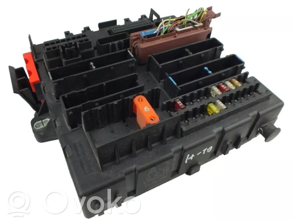 Opel Vectra C Fuse module 