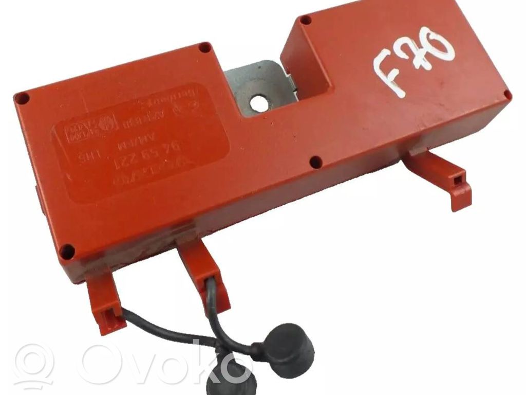 Volvo V70 Antenos stiprintuvas 