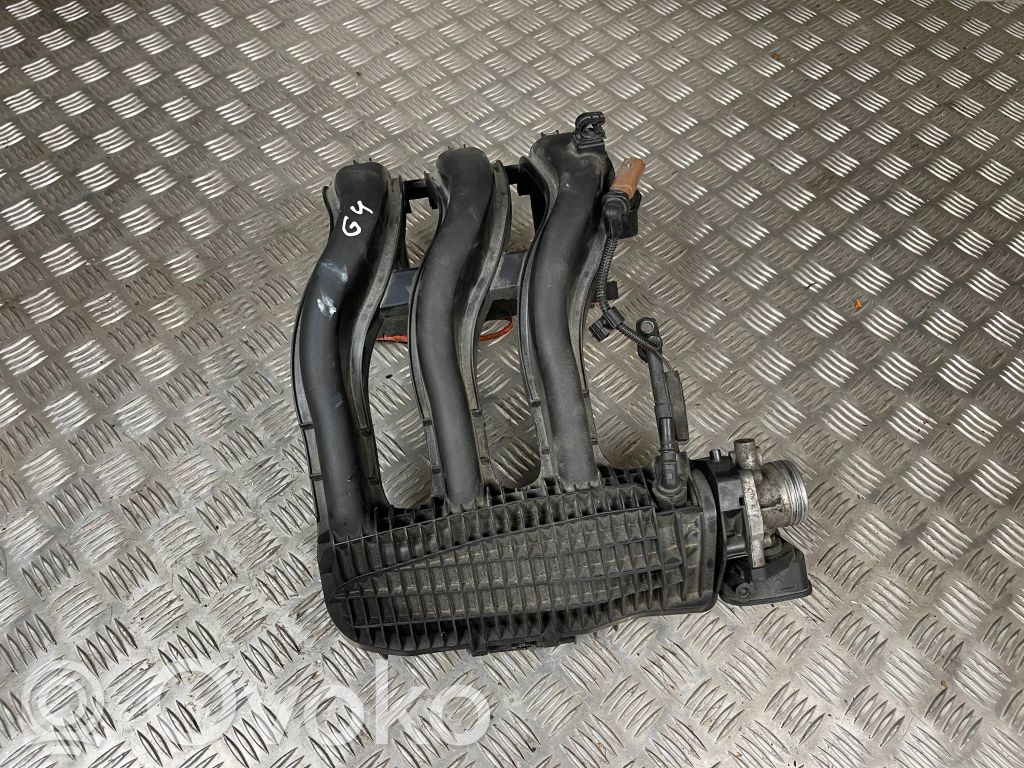Peugeot 208 I Ieplūdes kolektors 