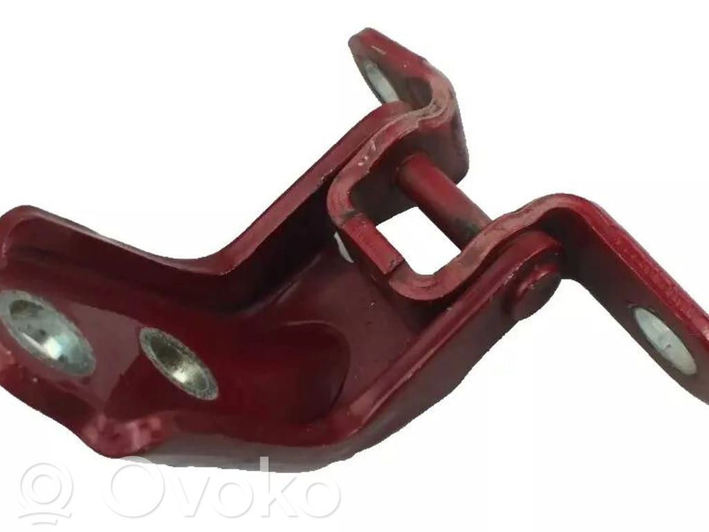 Front door upper hinge   A046057