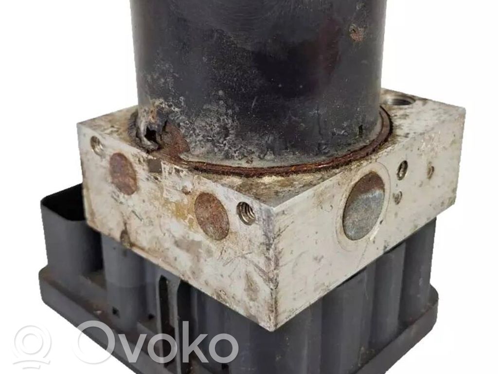 Volkswagen Golf IV ABS Pump 