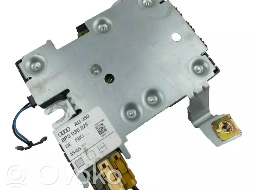 Audi A3 S3 8P Antennin ohjainlaite 