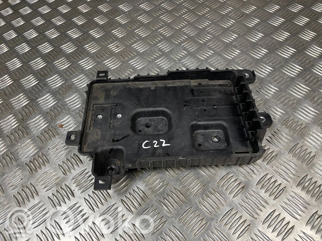 Hyundai Ioniq 5 Support boîte de batterie 