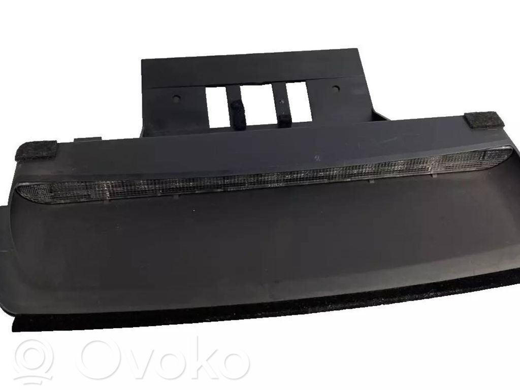 Volvo S60 Papildomas stop žibintas 
