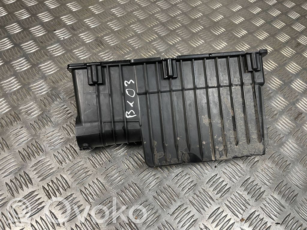 Peugeot 208 I Air filter box 