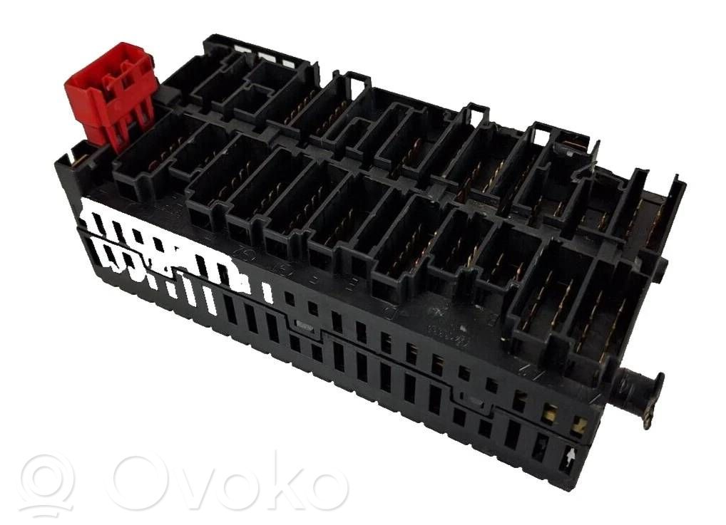 Volkswagen Sharan Fuse box set 