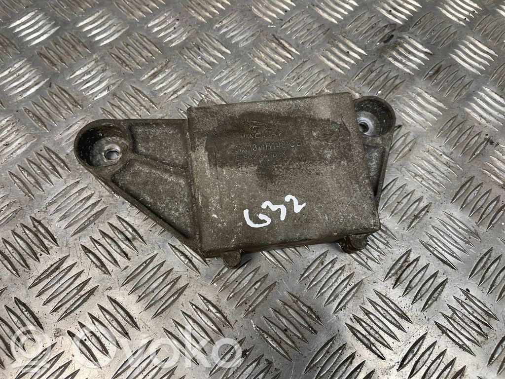 Jaguar XE Rear differential/diff mount bracket 