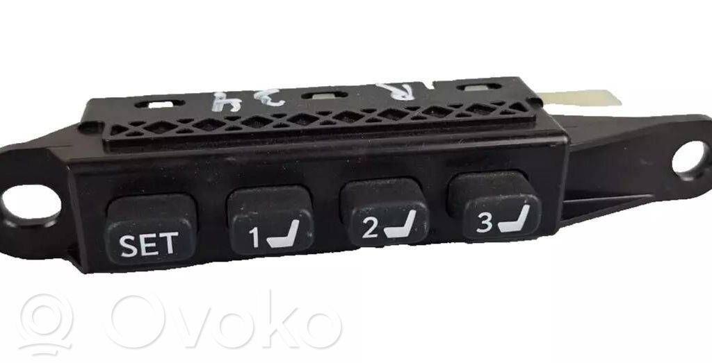 Lexus RX 450H Seat memory switch 
