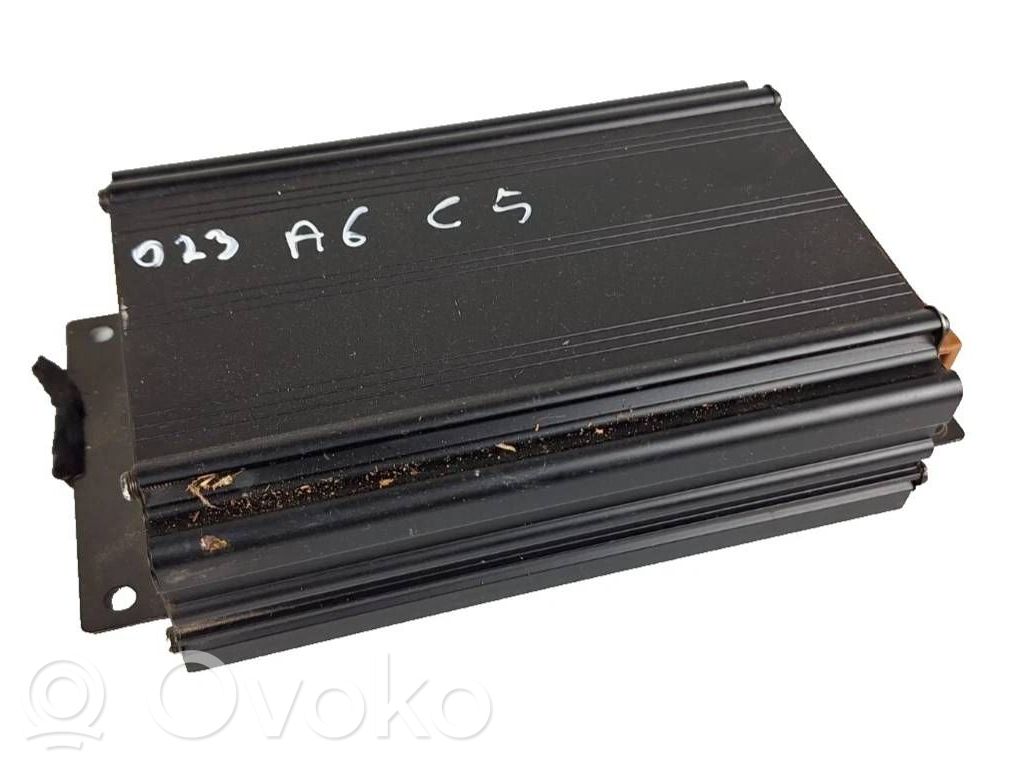 Audi A6 S6 C5 4B Vahvistin 