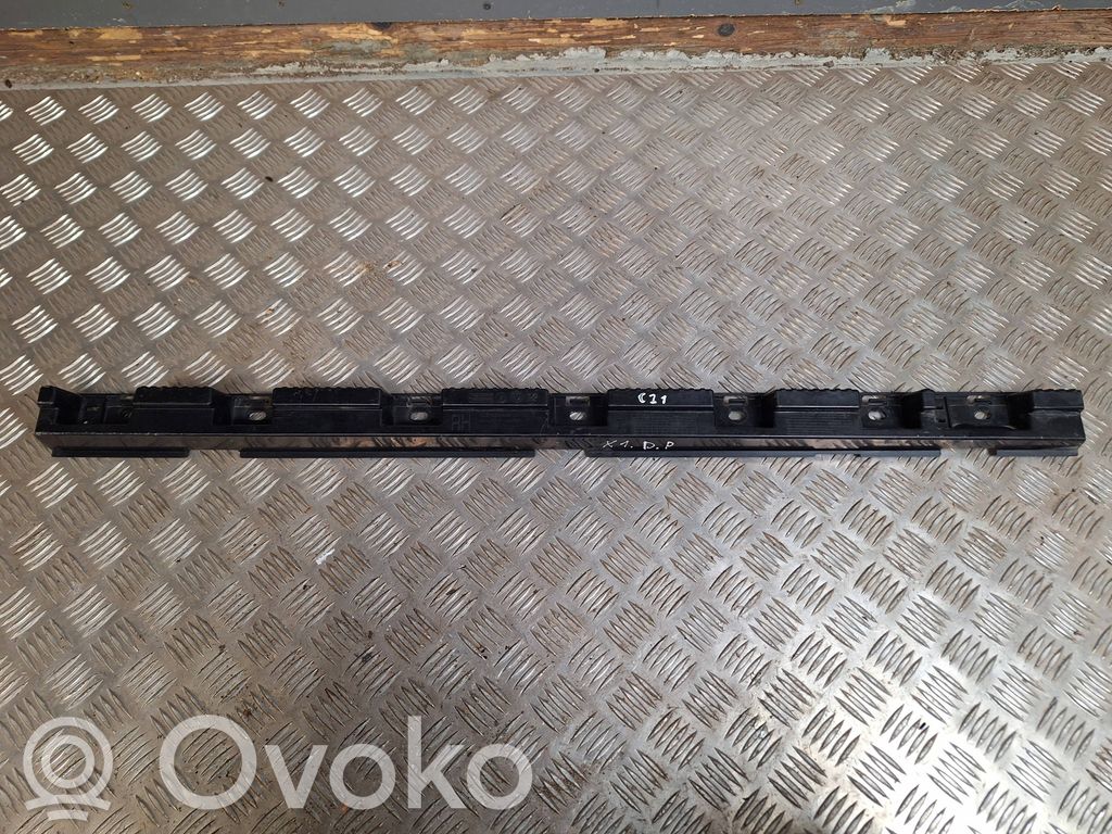 BMW X1 E84 Sill supporting ledge 