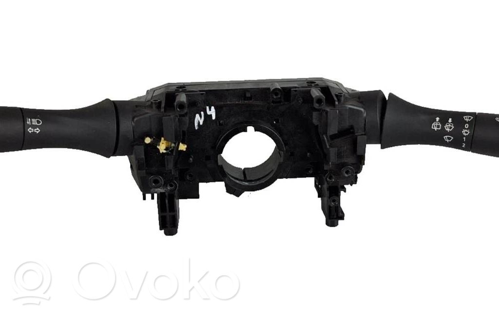 Renault Captur II Wiper turn signal indicator stalk/switch 