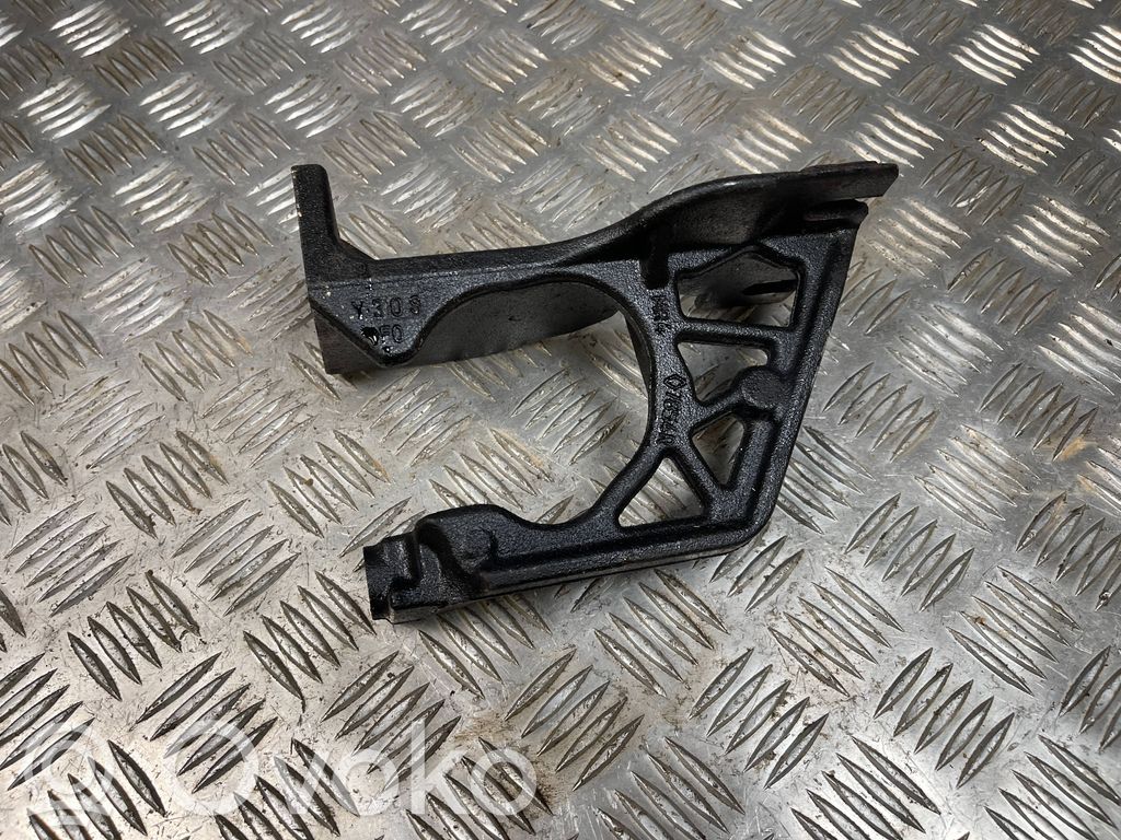 Renault Trafic III (X82) Engine mounting bracket 