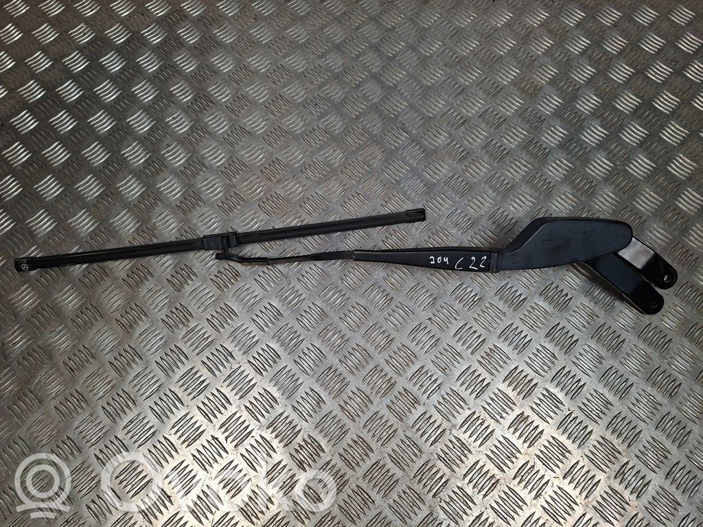 Mercedes-Benz GLK (X204) Front wiper blade arm 