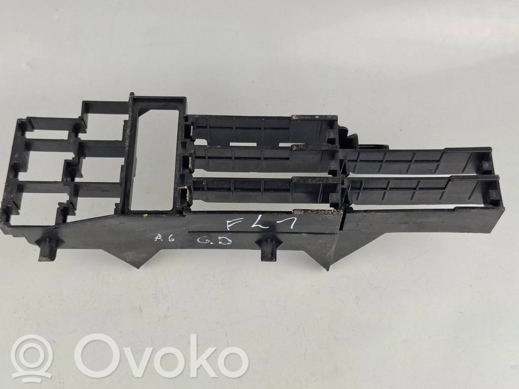 Audi A6 S6 C7 4G Fuse module 