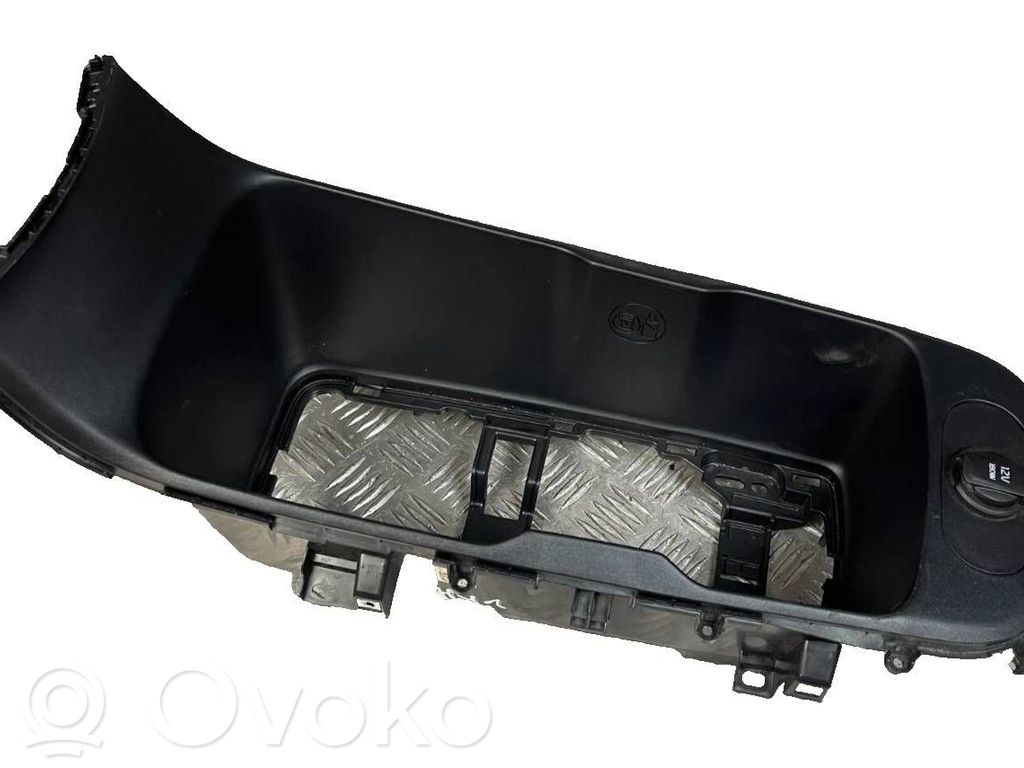 Autres éléments de console centrale   84632CV000