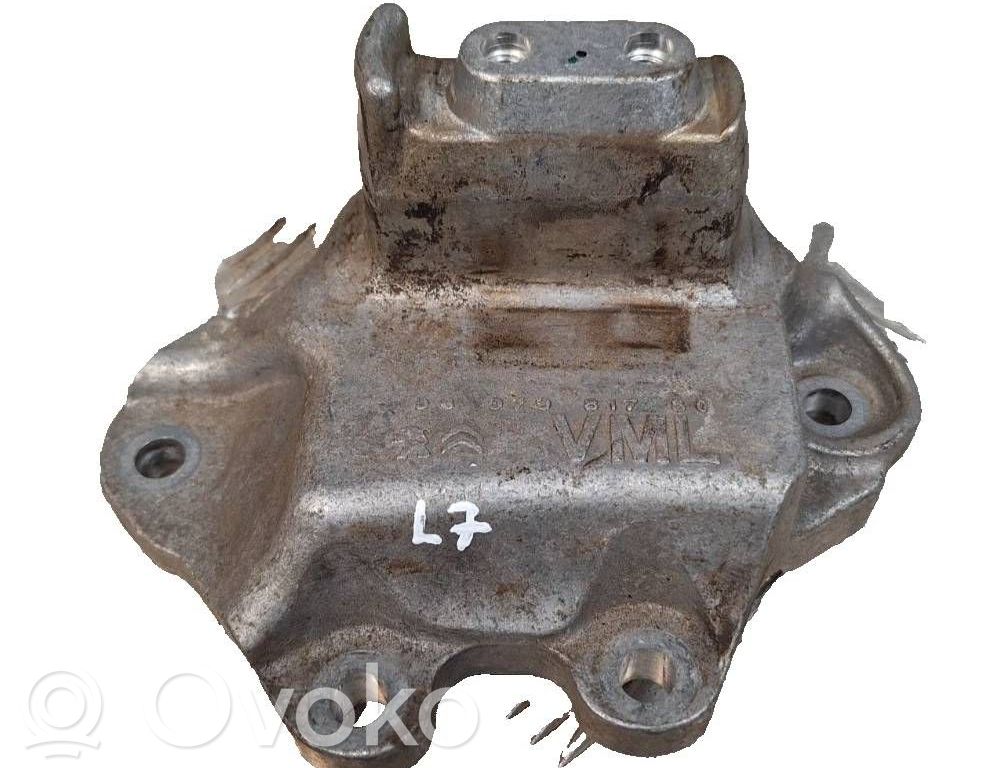 Peugeot 308 Gearbox mounting bracket 