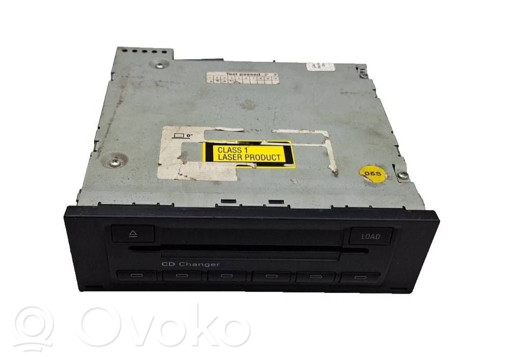Audi A4 S4 B6 8E 8H CD/DVD keitiklis 
