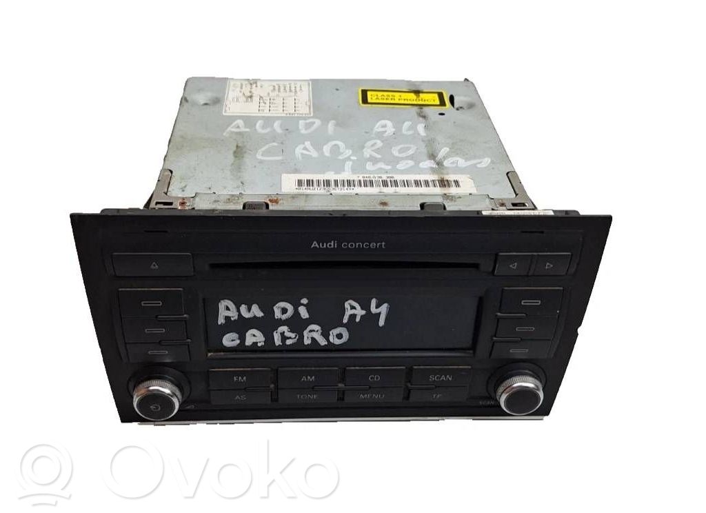 Audi A4 S4 B6 8E 8H Panel / Radioodtwarzacz CD/DVD/GPS 
