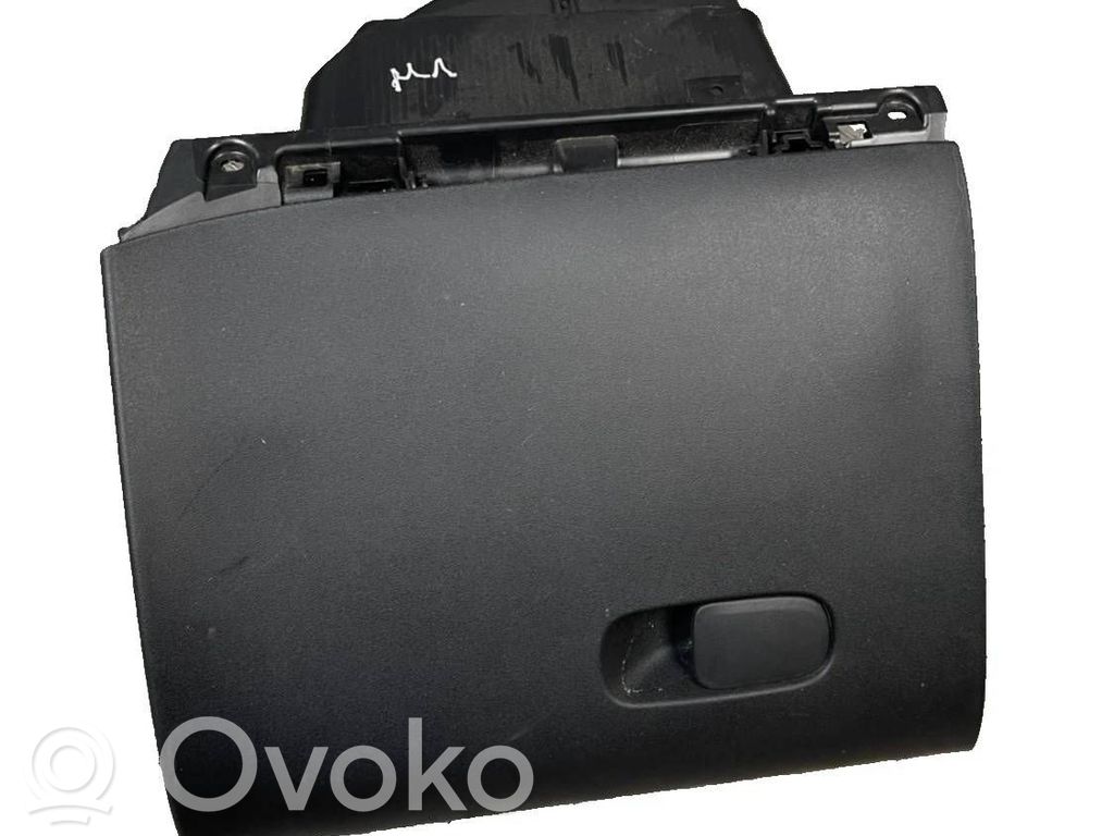 Citroen C3 Glove box 