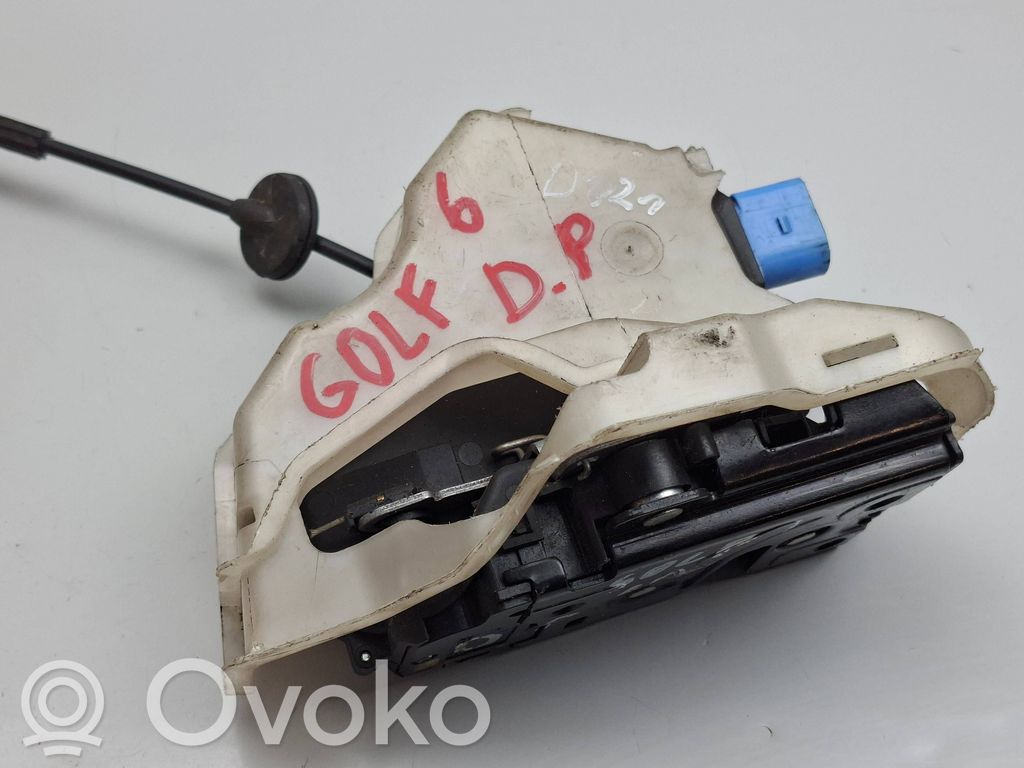 Volkswagen Golf VI Cerradura de puerta delantera 