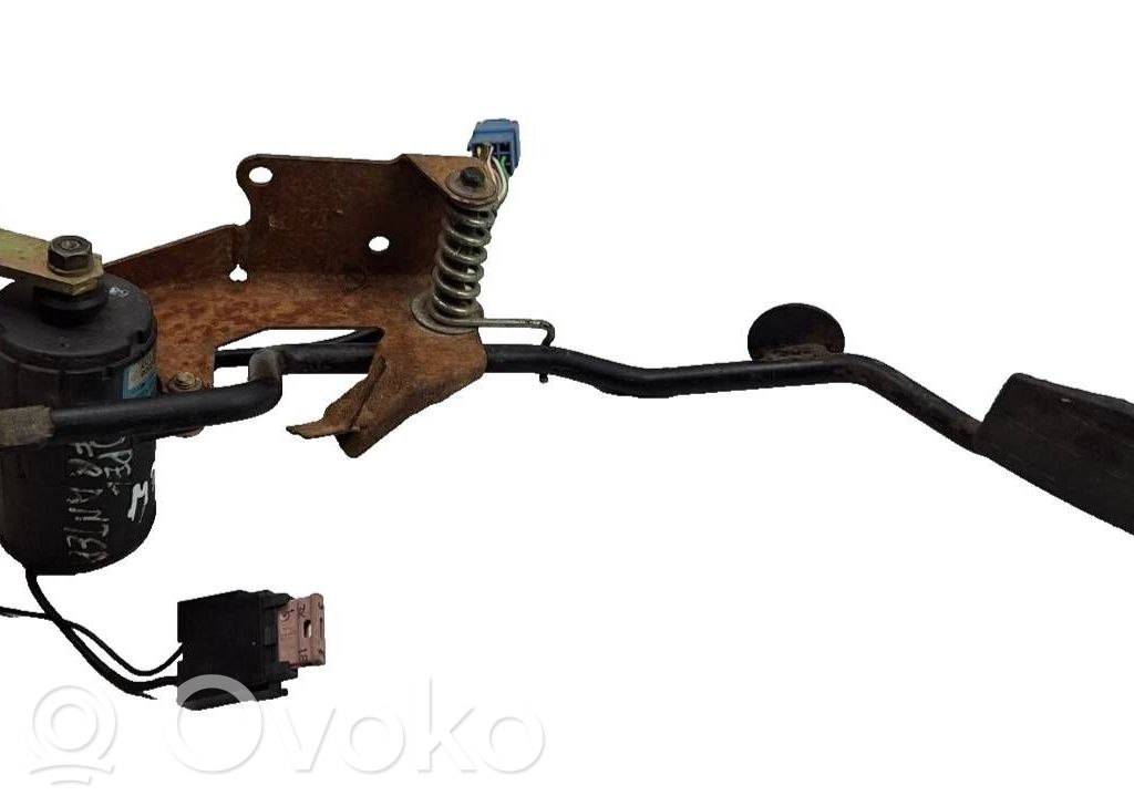 Opel Frontera B Accelerator throttle pedal 