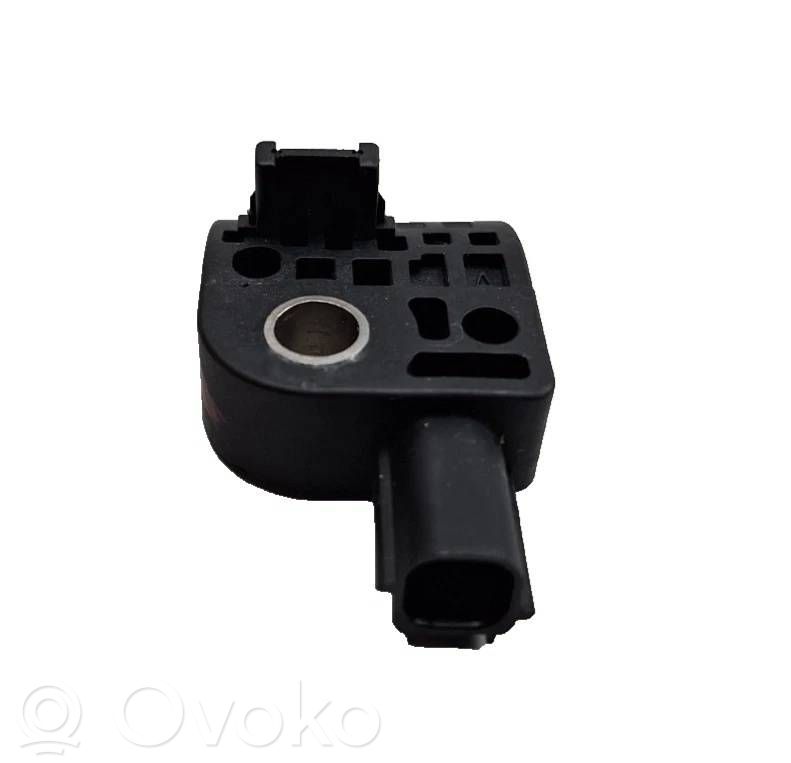Tesla Model S Sensor impacto/accidente para activar Airbag 