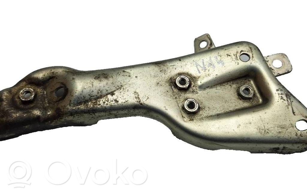 Łapa / Mocowanie silnika   A6510901041