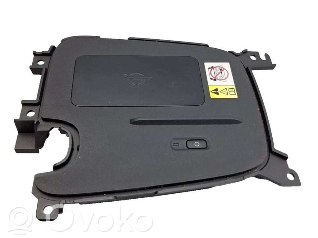 Toyota Yaris Wireless charging module 