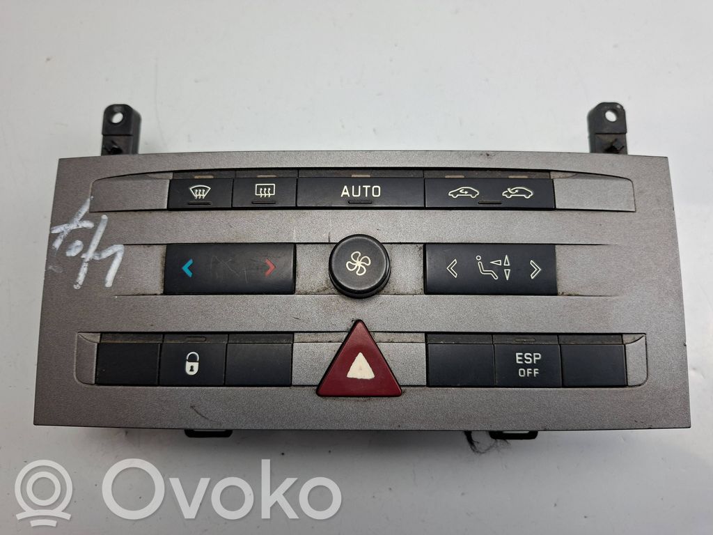 Peugeot 407 Climate control unit 