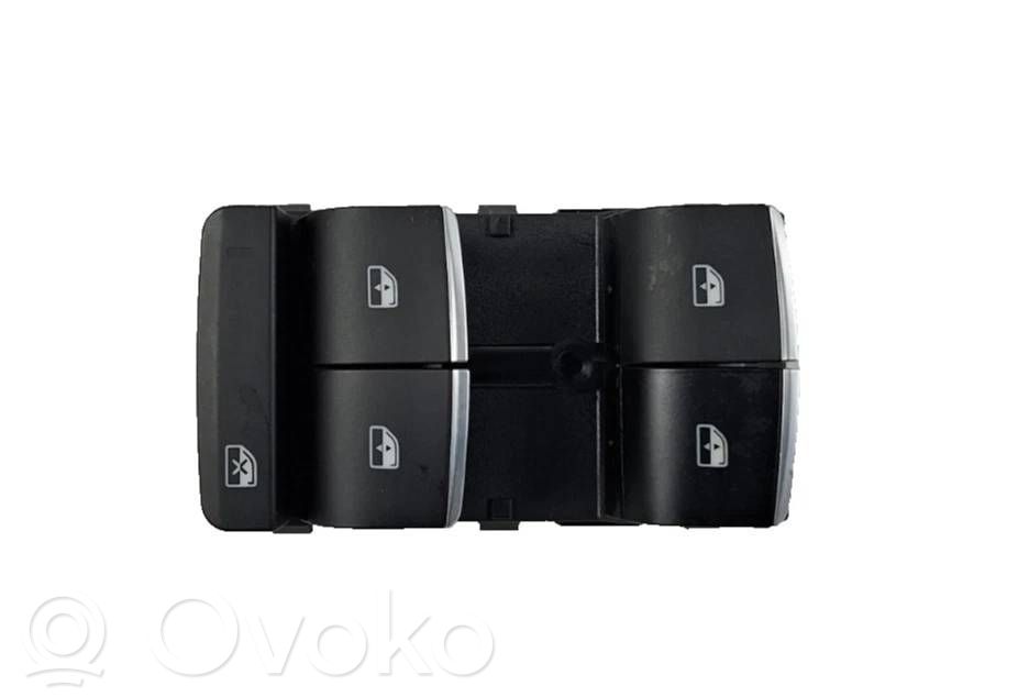 Alfa Romeo Stelvio Electric window control switch 