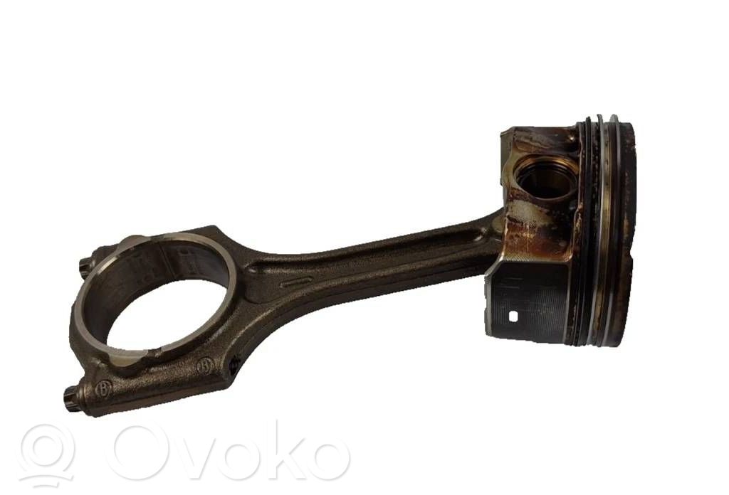 Volvo XC60 Piston with connecting rod 