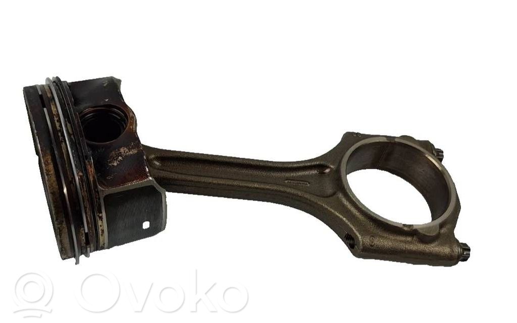 Volvo XC60 Piston with connecting rod 