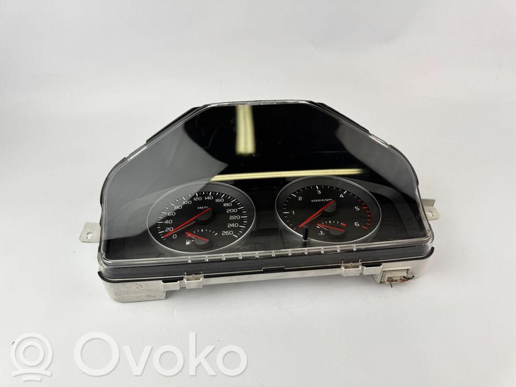 Volvo V50 Speedometer (instrument cluster) 