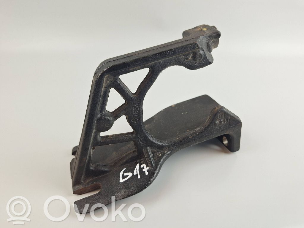 Renault Talisman Engine mounting bracket 