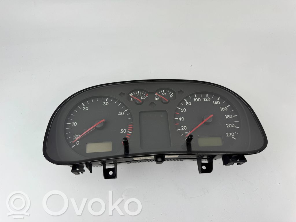 Volkswagen Golf V Velocímetro (tablero de instrumentos) 