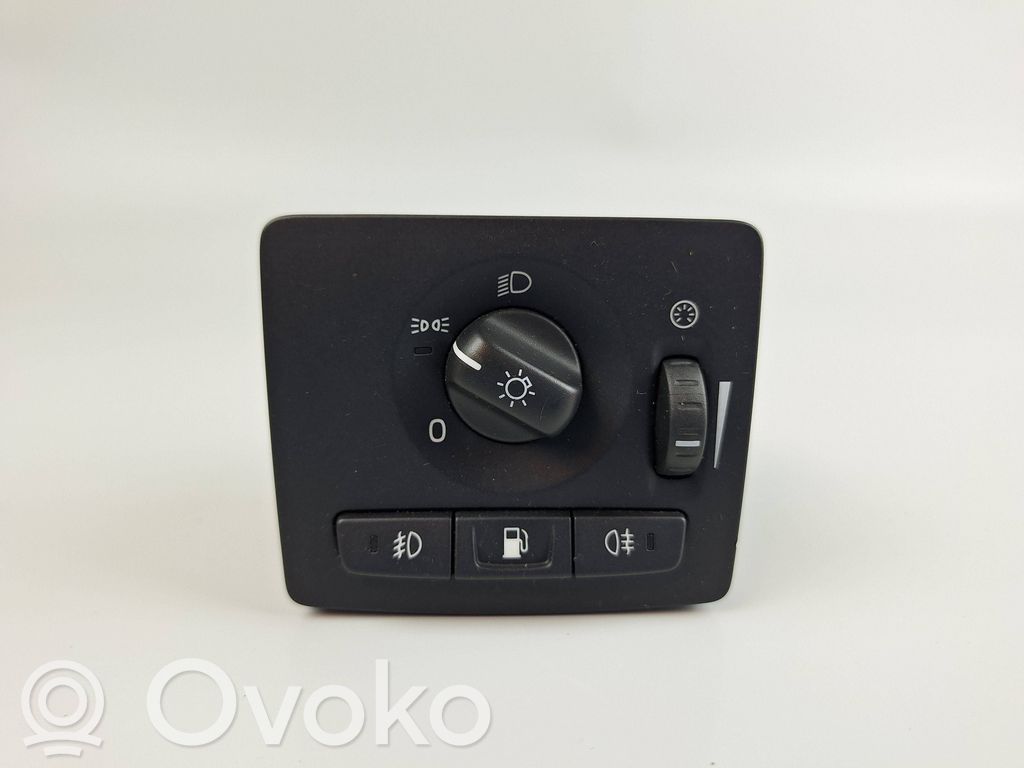 Light switch   30739299