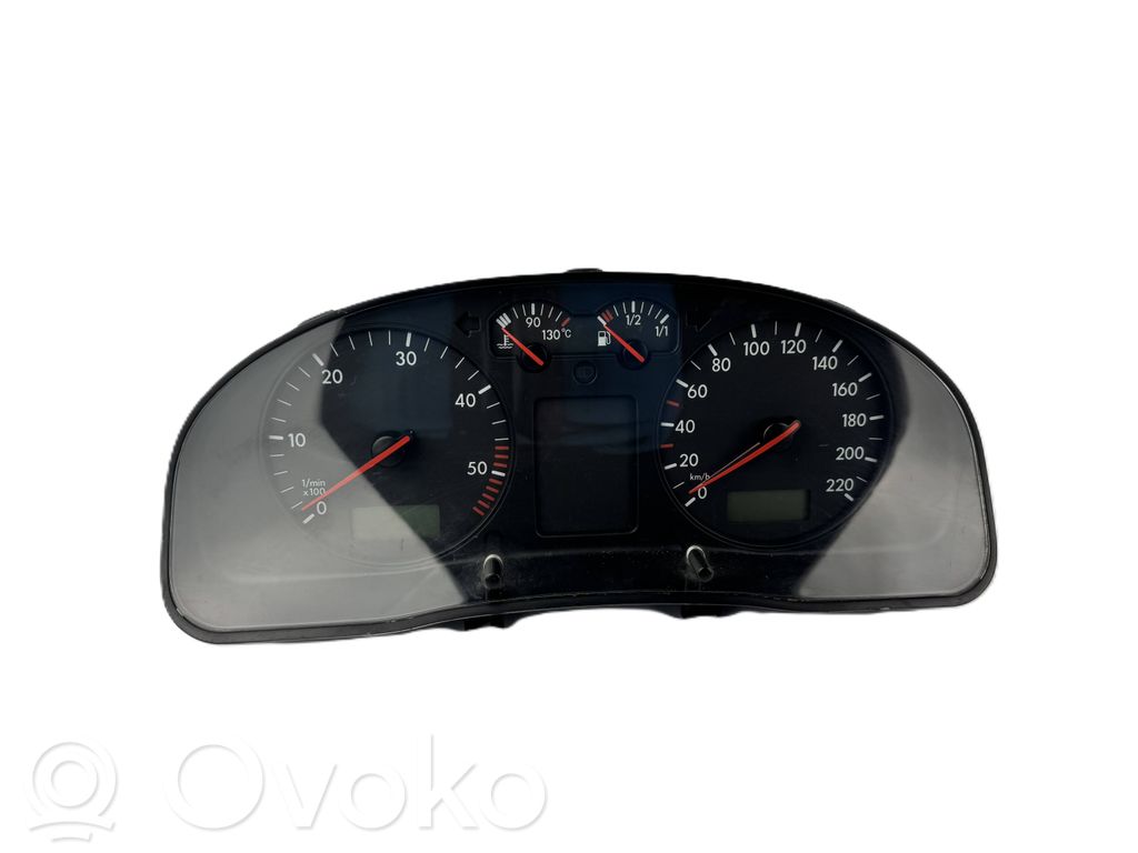 Volkswagen PASSAT B5 Speedometer (instrument cluster) 