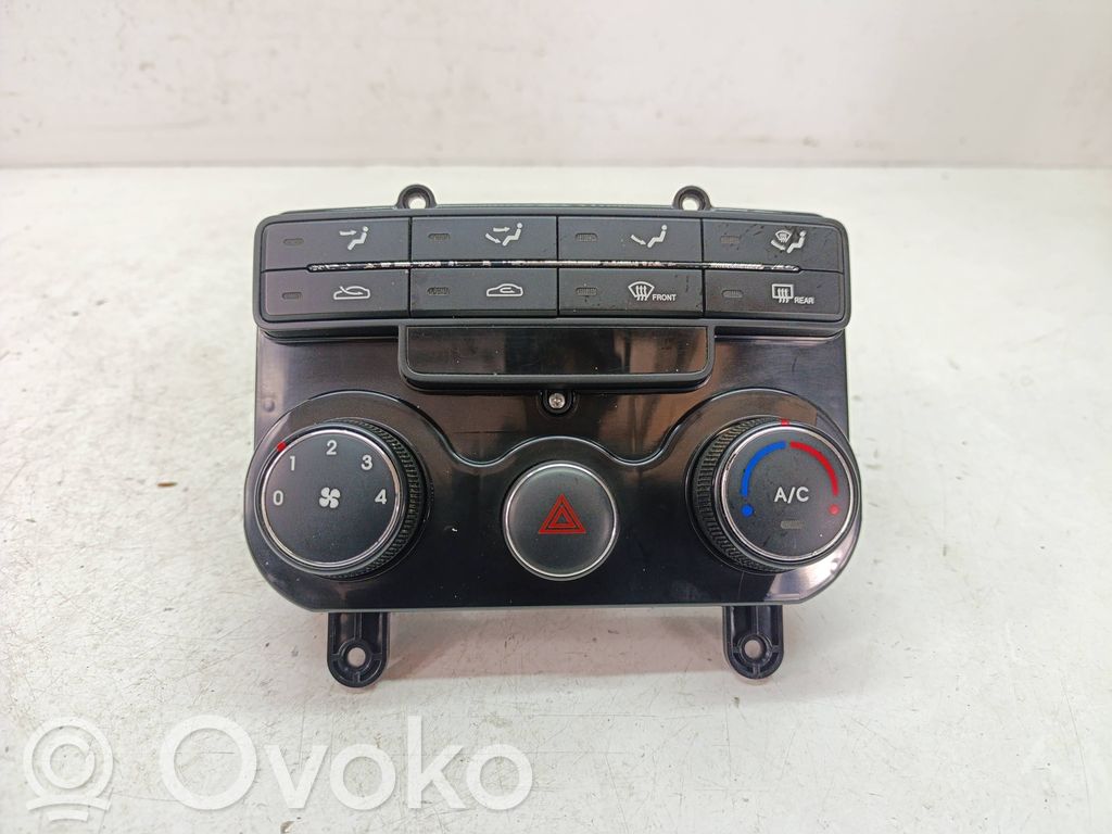 Hyundai i30 Climate control unit 