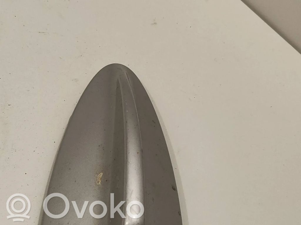 BMW 3 E90 E91 Stogo (GPS) antenos dangtelis 