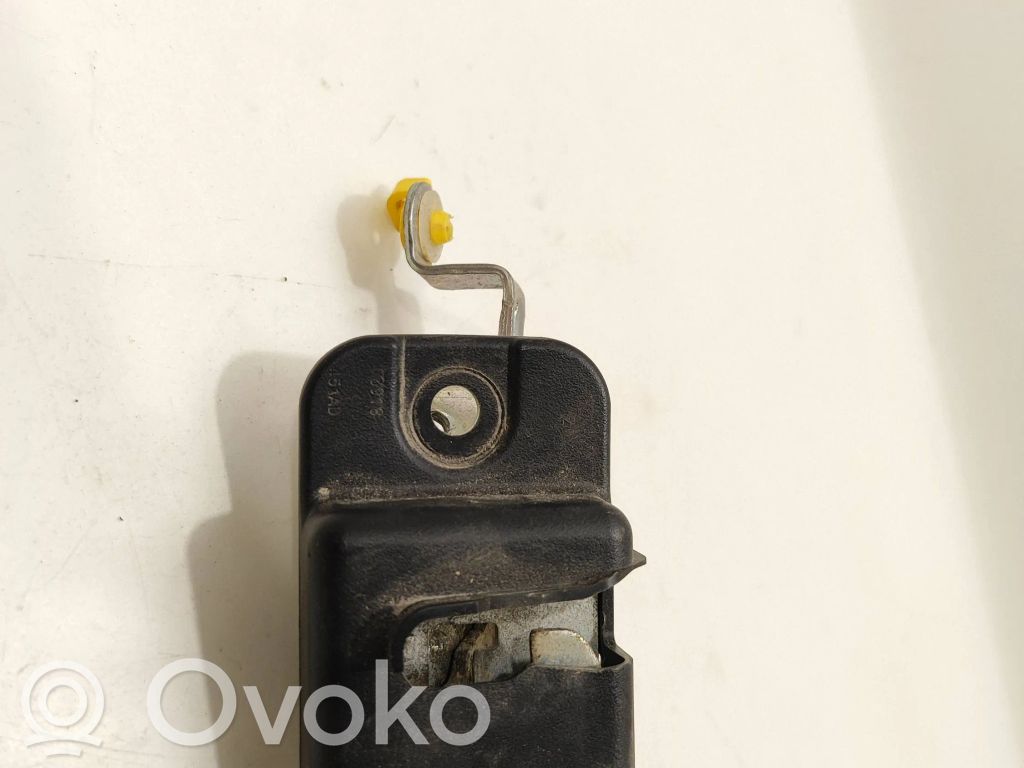 Chrysler Pacifica Fuel tank cap lock 