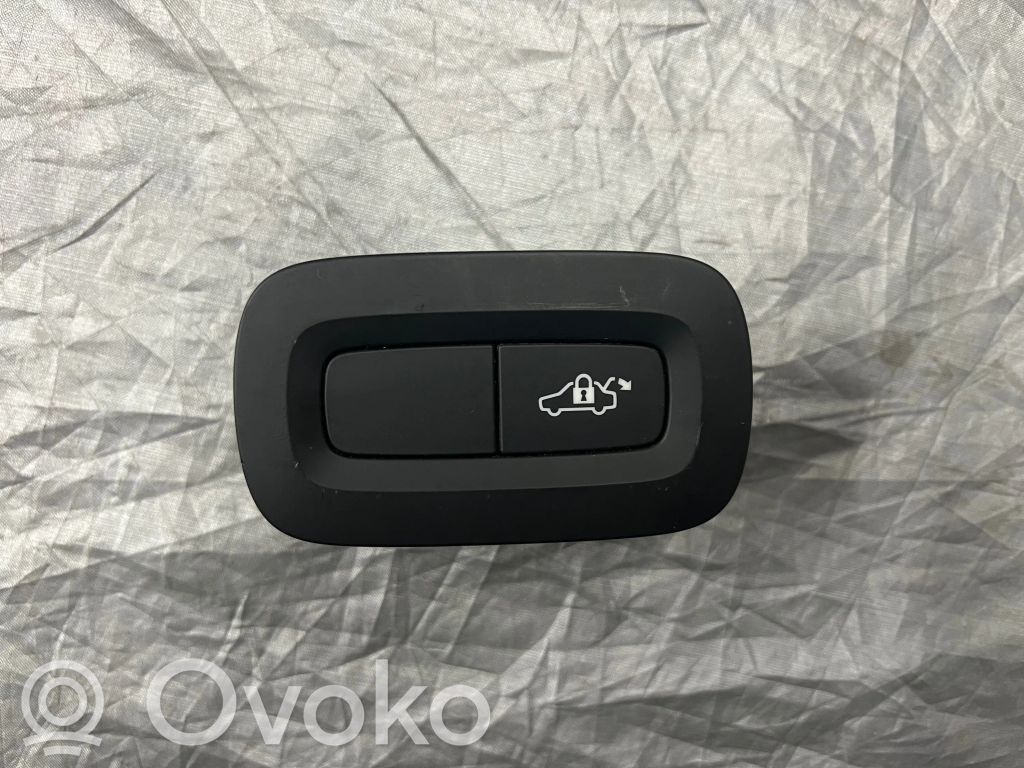 Volvo S60 Tailgate/boot open switch button 