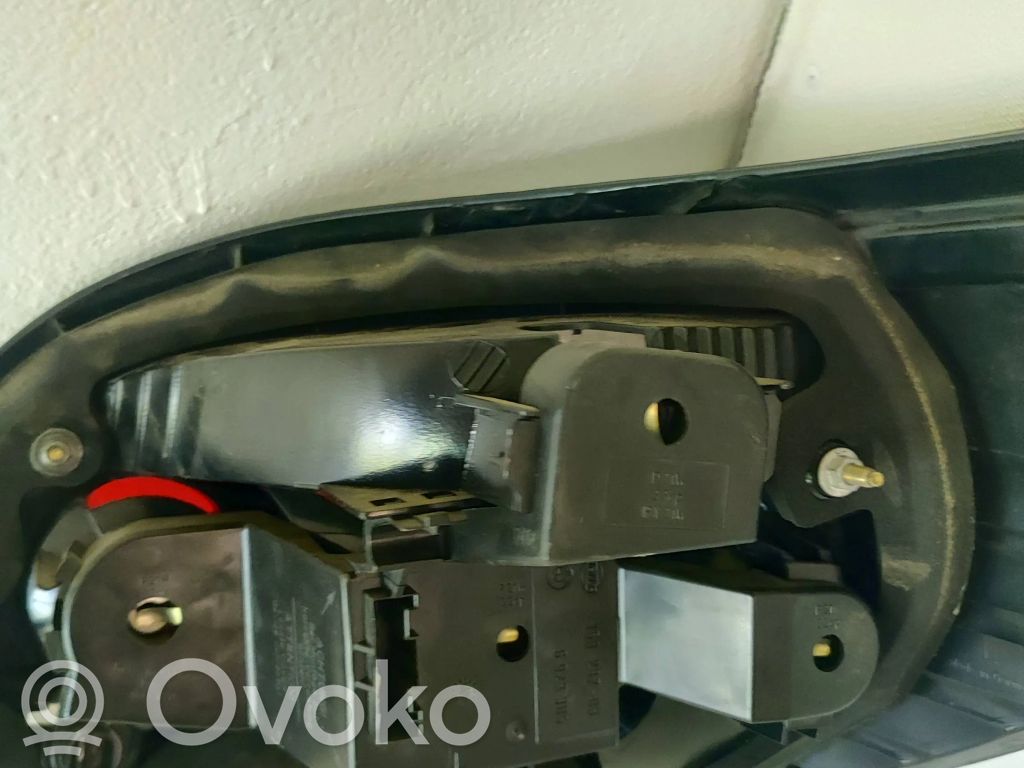 BMW 5 E60 E61 Galinis žibintas kėbule 