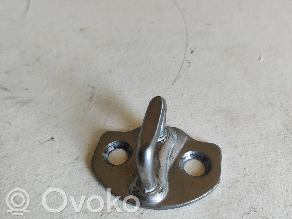 Rear door lock loop/hook striker   152591900B